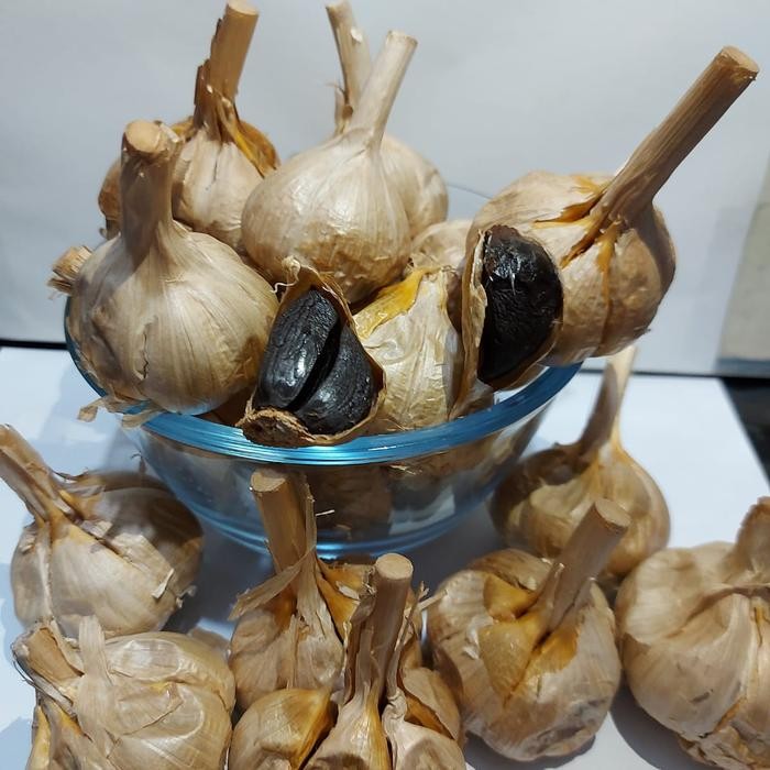 

Bawang Putih Hitam Tunggal/Black Garlic 500gram