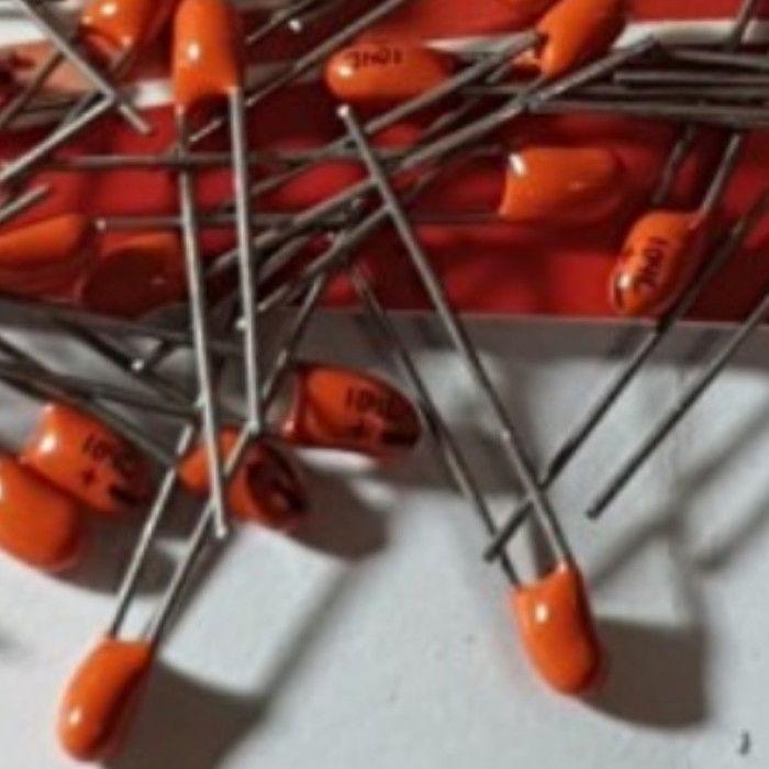 SB99 kapasitor capacitor tantalum 0.1uf 104 0.1 uf 35v 35volt 35 volt