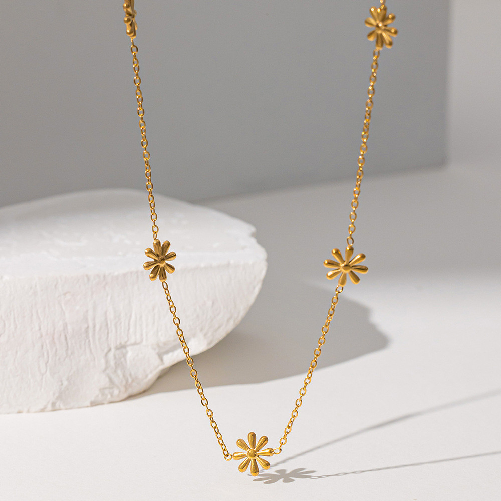 Kalung Gelang & Anting Titanium Set Perhiasan Bunga Daisy - Gaya Chic Berlapis Emas Tahan Lama Harga