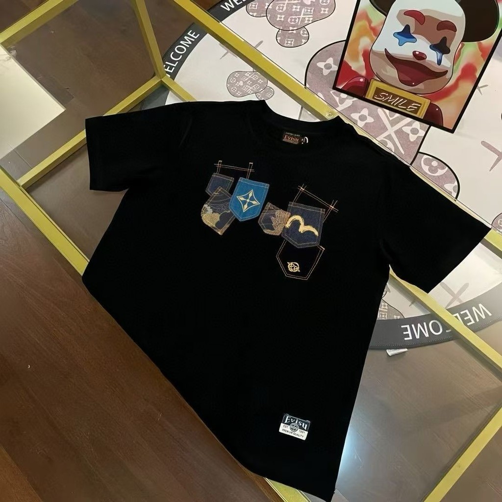(HOT) EVISU Fushen KAOS 2025 Produk Baru Multi Pocket Tercetak T-shirt
