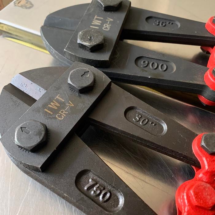 

Gunting beton IWT 18 24 30 36 42inch Blot Cutter Chrome VanadiumSATUAN - 18 inch Sale