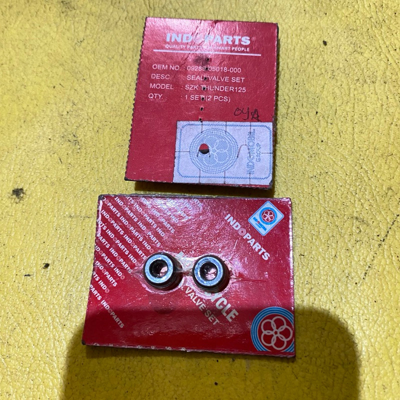 seal sil klep Suzuki Thunder 125 original indopart harga sepasang