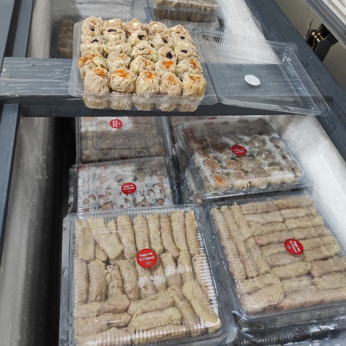 

dimsum ayam halal isi 50pc / lumpia ayam tidak ada sambal khusus paxel - dimsum ayam