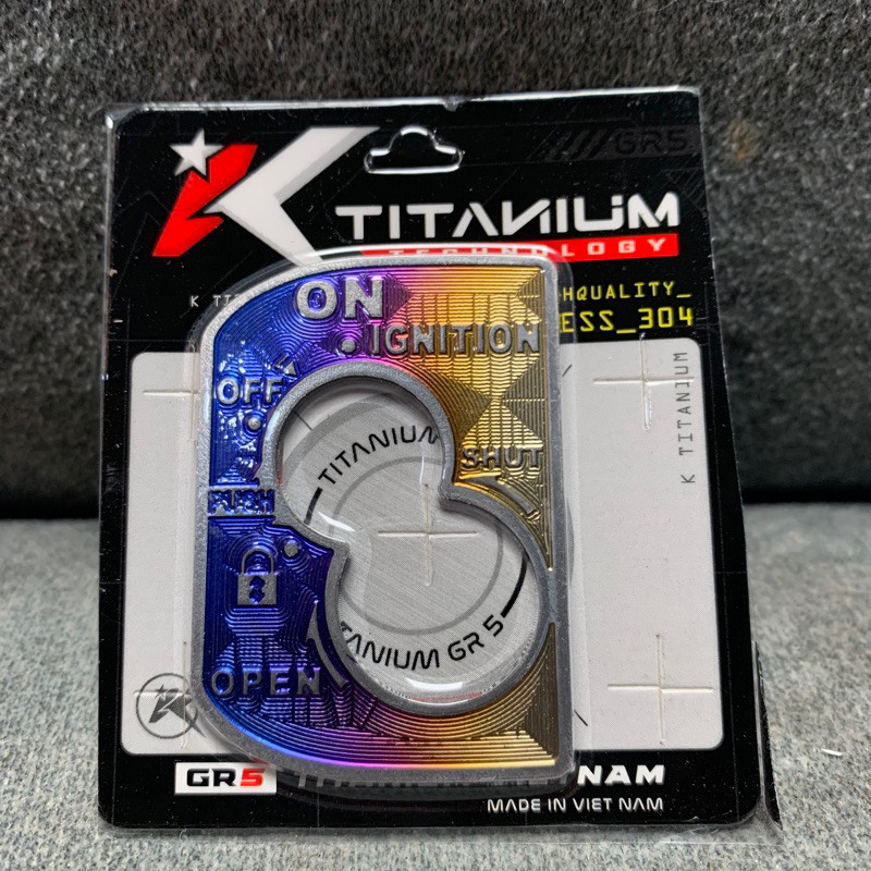 EMBLEM COVER KONCI KONTAK TITANIUM VARIO125/150 LED OLD GENIO VARIO110 LED (2015-2022) VIETNAM ORIGI