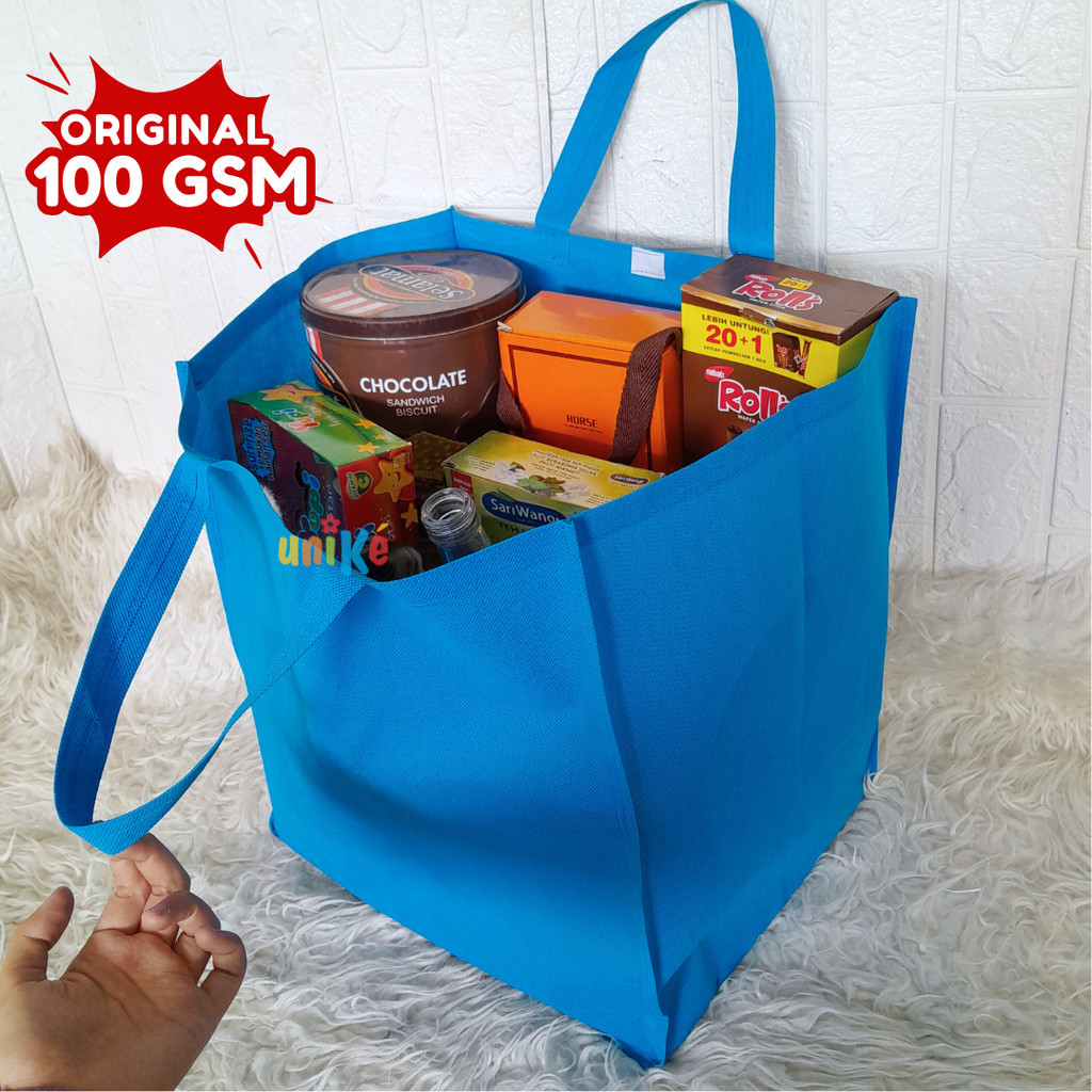 

Tas Spunbond Parcel 35x30x40 TEBAL 100 GSM Goodie Bag Sembako Parcel Tas Belanja Shopping Bag