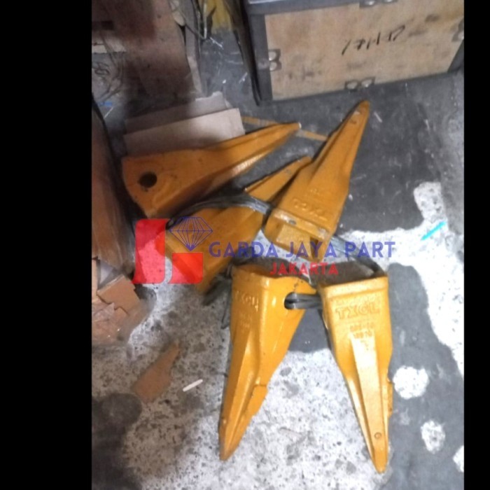 KUKU BUCKET LANCIP KOMATSU PC200-7 PC200-8 BERKUALITAS