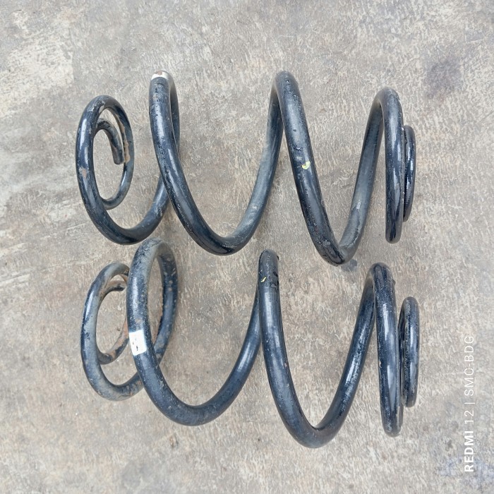 Per koil spring belakang Avanza Xenia Lama old masih standar copotan