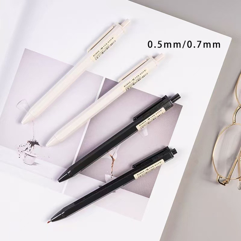 

Propelling Pencil Pensil Mekanik Cetek Tip 0.5 、0.7mm Dilengkapi Klip— Hibio Present
