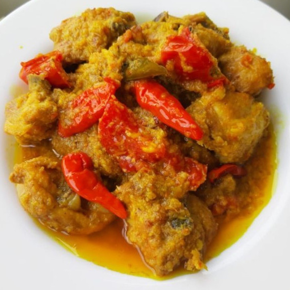 

Ayam Pesmol Khas dengan Rempah Wangi