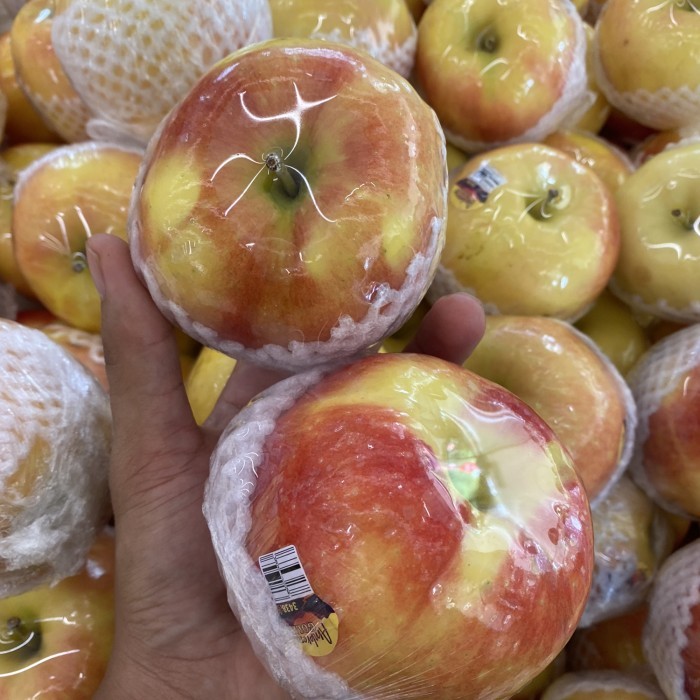 

Apel ambrosia USA fresh | Buah apel manis banyak air 1 kg
