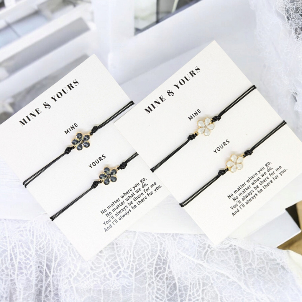 Gelang Sahabat Couple 2 Orang Liontin Bunga Aesthetic Simple Tali Korea Hitam Polos Murah