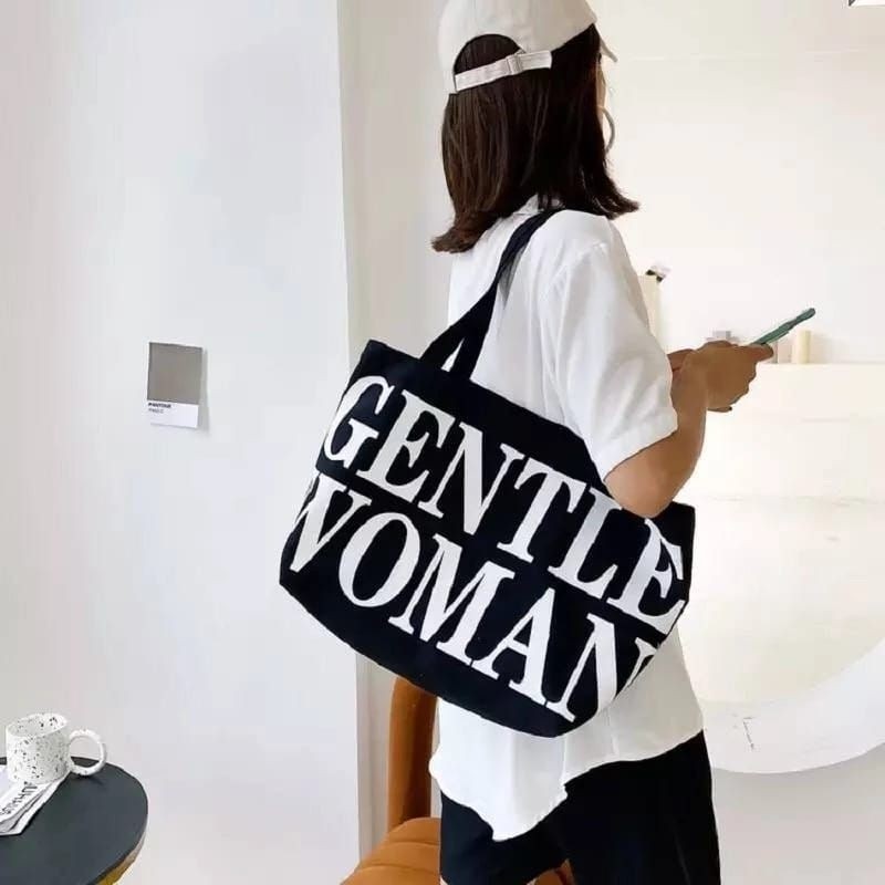 Promo TAS WANITA GENTLE WOMAN CANVAS BESAR / TOTEBAG GENTLE WOMAN HITAM PUTIH / TAS SLEMPANG WANITA 
