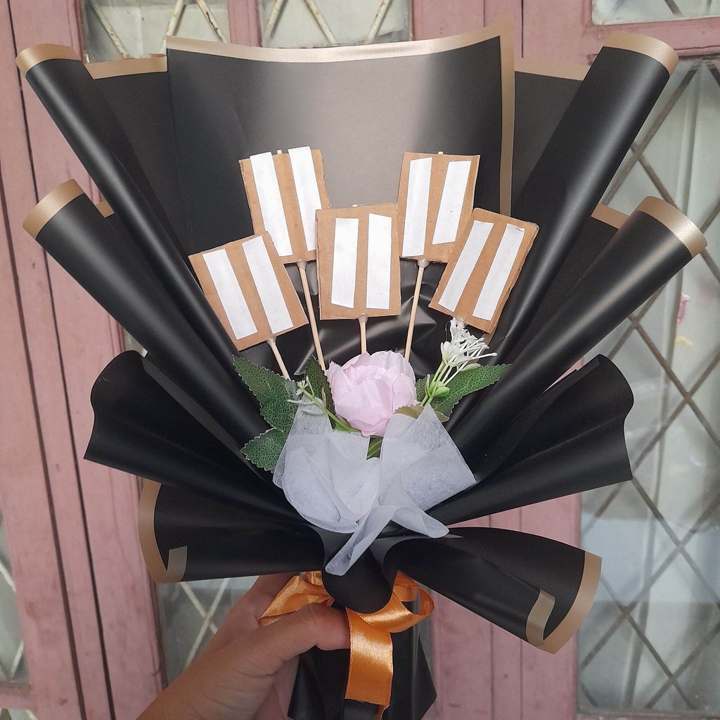 

Buket Kosongan Isi 5 Stik Double Tape/Tinggal Tempel/Praktis