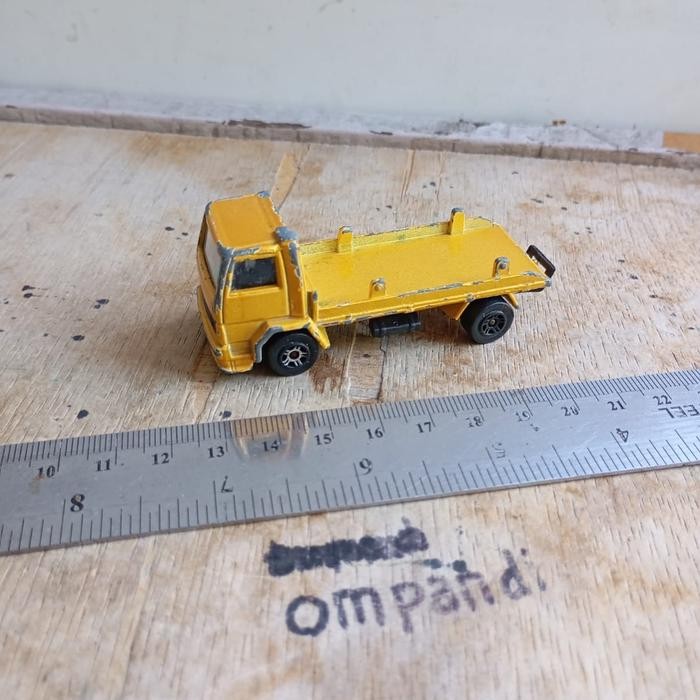 EO99 diecast majorette Ford truck bekas