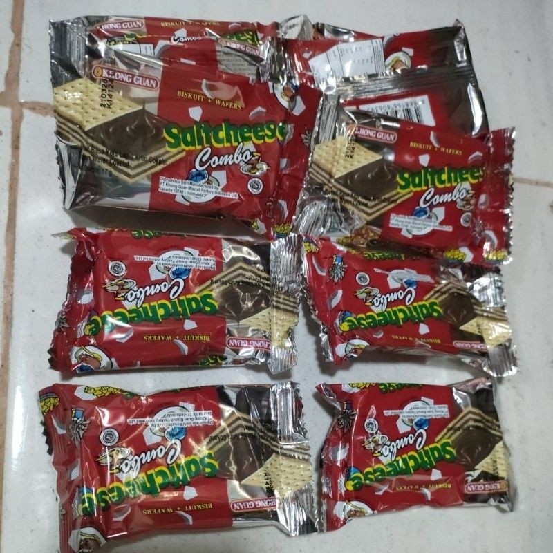 

WAFER BISKUIT SALTCHEESE isi 10bks@20g