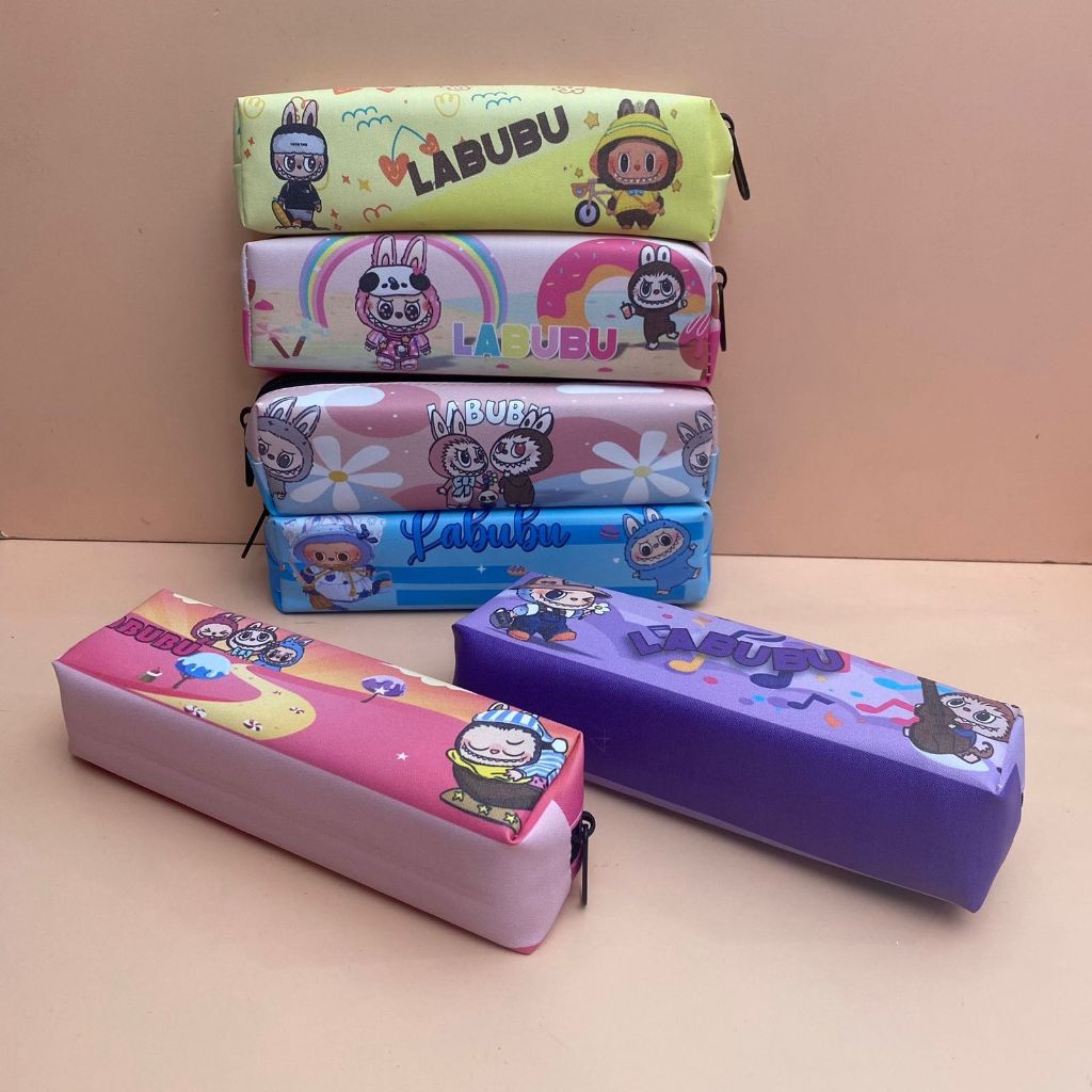 

THE VIRAL STORE KOTAK PENSIL TEPAK PANJANG KANVAS LABUBU KP-1701 PENCIL CASE LUCU BAHAN VEGAN LEATHER KULIT LEMBUT HALUS