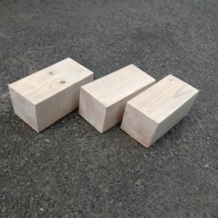 

Potongan balok kubus kayu jati 7x7x17 cm