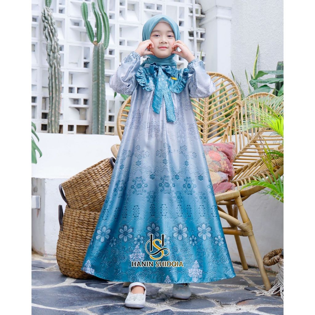 HANIN SHIDQIA - Gamis Premium Anak Bahan Dior Silk Uk 4-12th White Blue /Gamis Terbaru