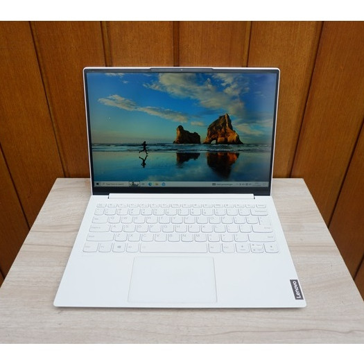 Laptop Lenovo Yoga Slim 7i Carbon Intel Core i7-1165G7 Iris Xe Ram 16Gb Ssd 1Tb FHD SCu17413