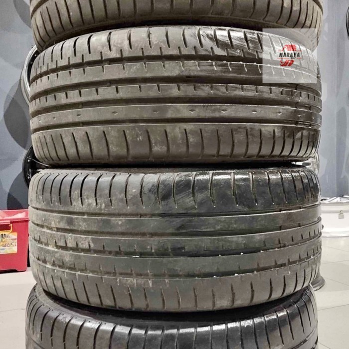 Ban mobil seken copotan uk 245/40 ring 19