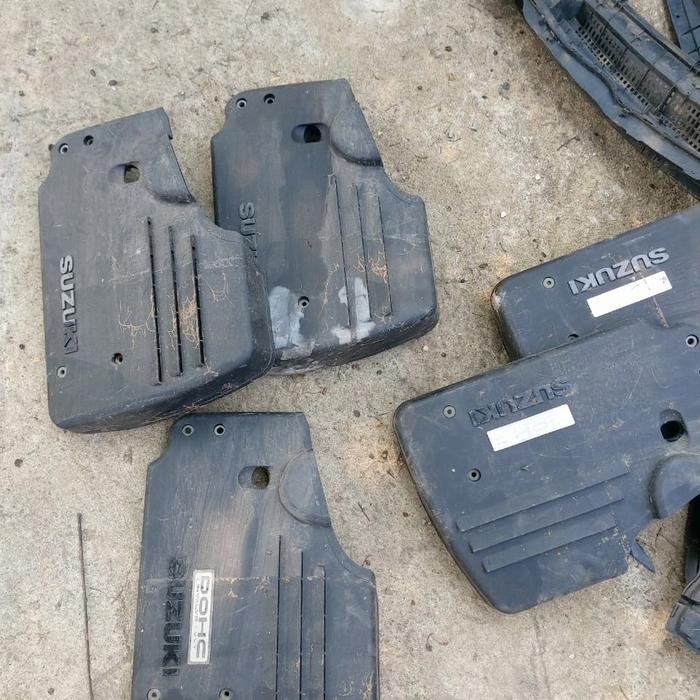 

tutup mesin coper mesin suzuki aerio baleno nex G