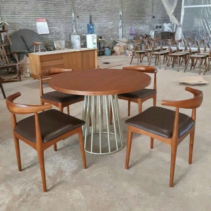 Kursi cafe meja bundar