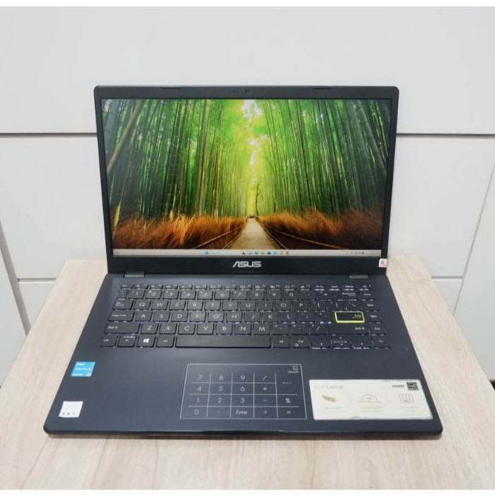 Laptop Asus Vivobook E410KA Intel Pentium Silver N6000 Ram 4Gb Ssd 256Gb Navy