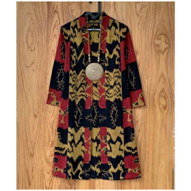 cardigan tenun motif sumba