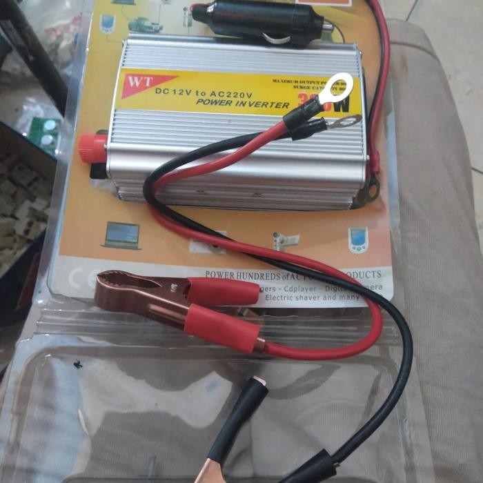 INVERTER DC TO AC 300 W / POWER INVERTER MOBIL DC 12V to AC 220V