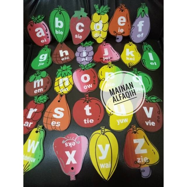 READYSTOCK Media kreatifitas anak / Pajangan Edukatif APE TK PAUD Buah Huruf Abjad Kayu