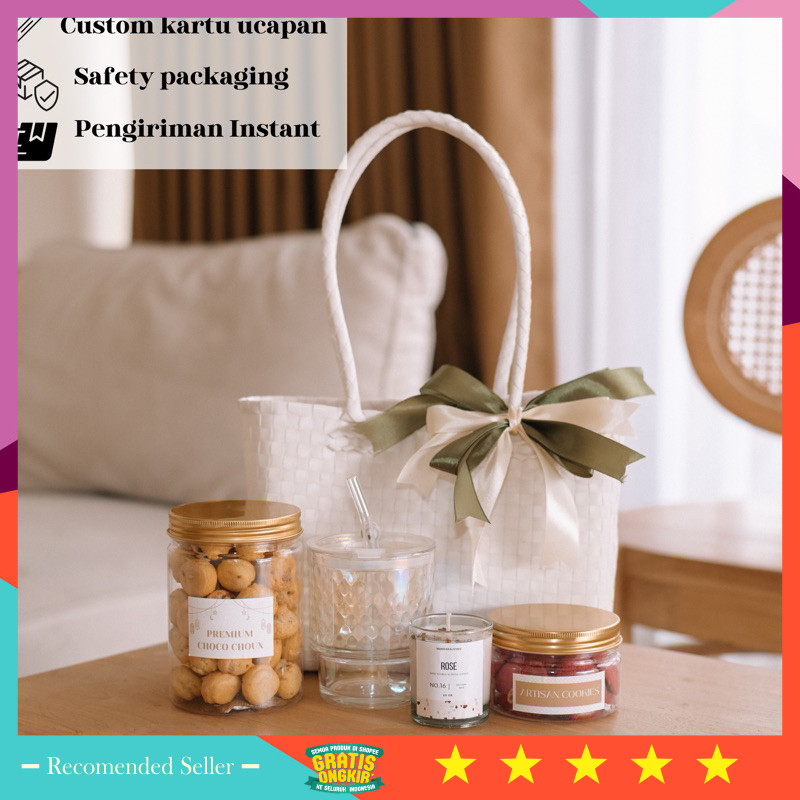 

Kado Hampers Lebaran Kekinian Unik VIral Murah / eid hampers bingkisan lebaran cantik bingkisan ramadhan mewah premium hampers aesthetic dengan tas cantik christmas hampers bingkisan natal mewah premium kue kering aesthetic kado natal tas anyam daur ulang