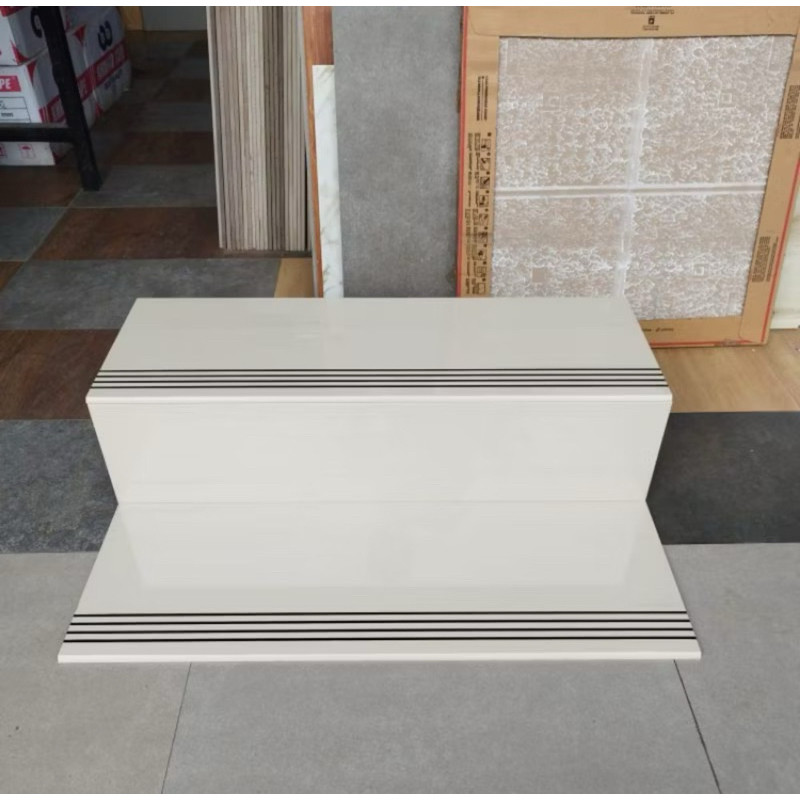granit keramik anak tangga 30x80 20x80 satu set cream polos list Plint custom ukuran