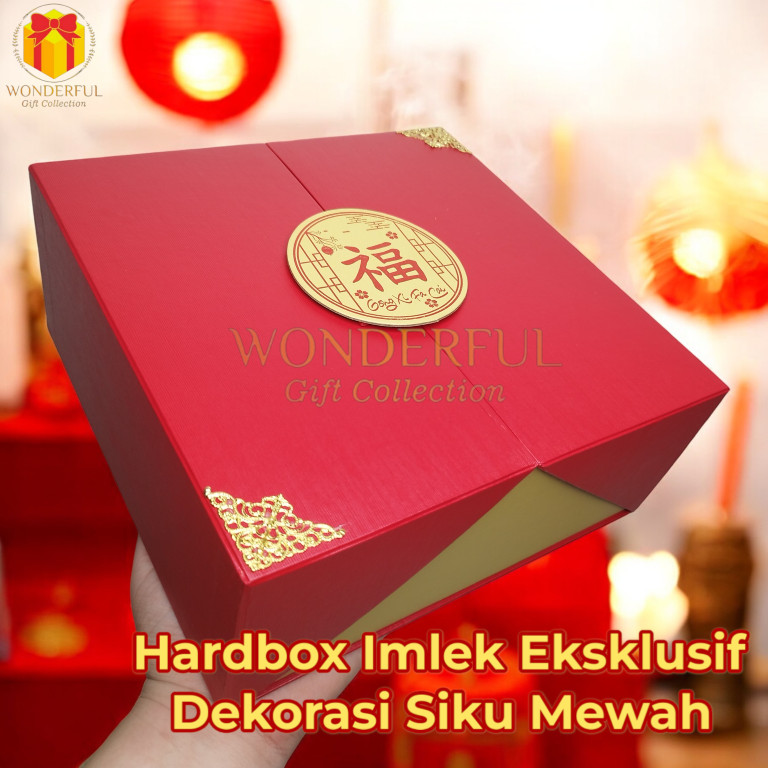 

Hardbox Imlek Pyramid/Lemari - Merah/Maroon - Dekorasi Siku Gold 25 x 25 x 10 cm - CNY-PYR/LEM