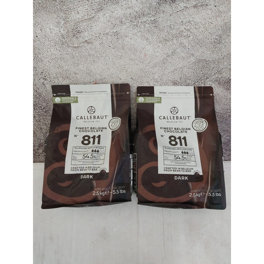 

Callebaut Dark 811NV 54,5% 2,5kg Pack ASLI Cokelat 811 NV Chocolate Couverture Cokelat Baking Coklat Coin