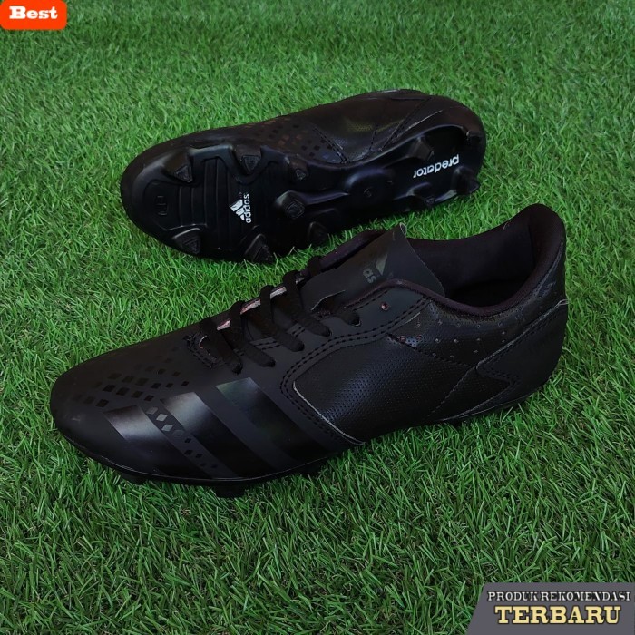 tas rekomendasi sepatu bola untuk kaki lebar COD Sepatu Bola Adidas Predator DS - Full Hitam, 39