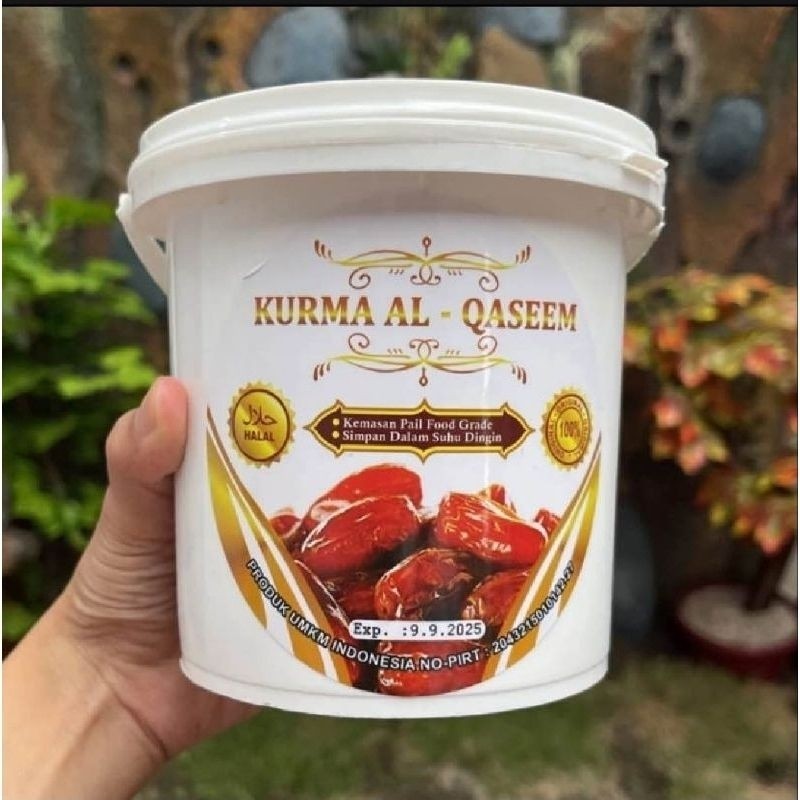 

Kurma Al Qassem Ember Kurma Ember Al Qasem Kurma Premium Kurma ember al qasem kurma ember al qassem Kurma Raja Kurma Terlaris kurma mesir kurma enak kormaKURMA EMBER Kurma Ember