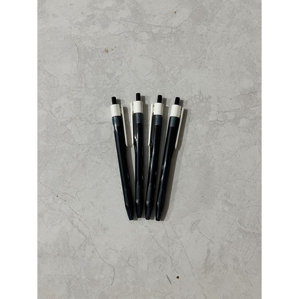 

Bolpoin Snowman V8 Hitam 0.7 mm (1 pcs)