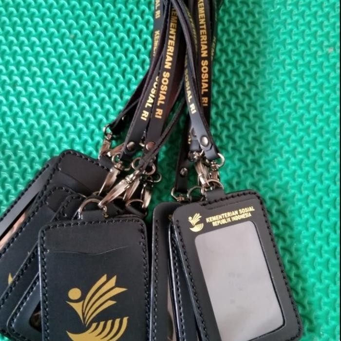 

ANDMA Name Tag Id Card holder KEMENSOS - Hitam