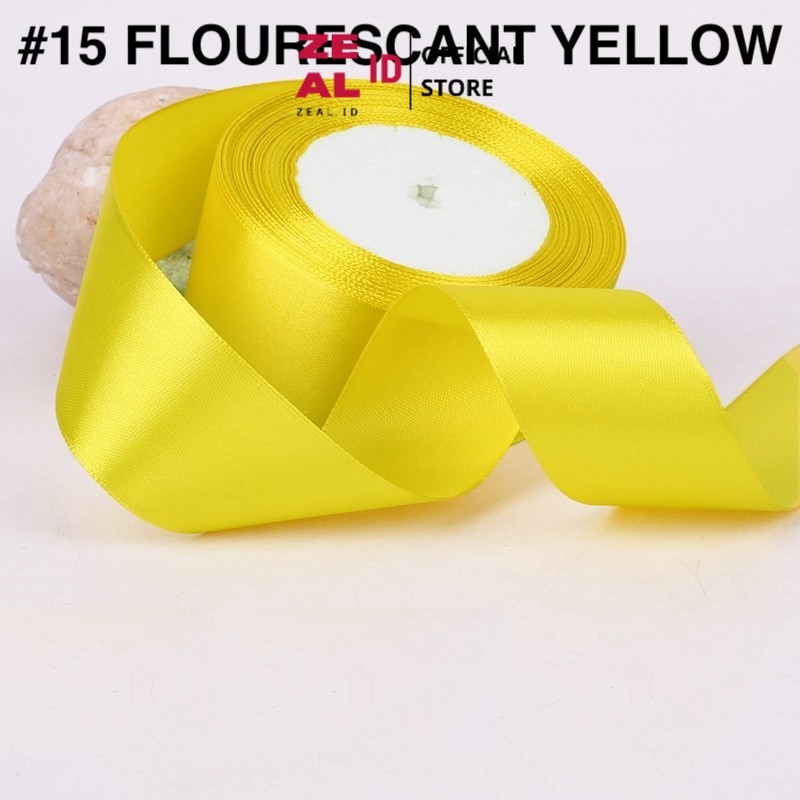 

ZEAL - PTA8 SATIN Pita Satin Roll Motif Setangan Satin dan Transparan Modern Pita Kado 4cm/Pita Dekorasi Buket