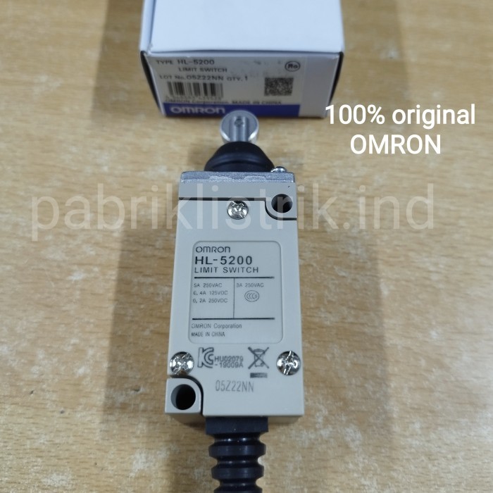 CC99 Limit switch Omron HL 5200 HL5200 original Omron