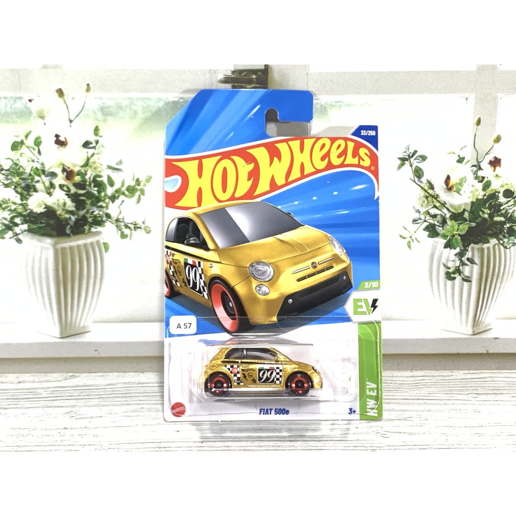 HOT WHEELS FIAT 500E GOLD DIECAST HOTWHEELS
