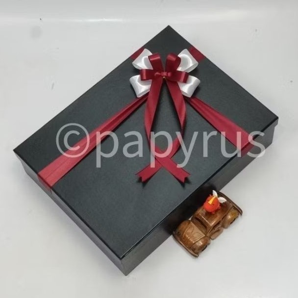 

Papyrus 30x40 tinggi 10cm Kotak Kado Gift Box Hadiah - Slide Foto 4