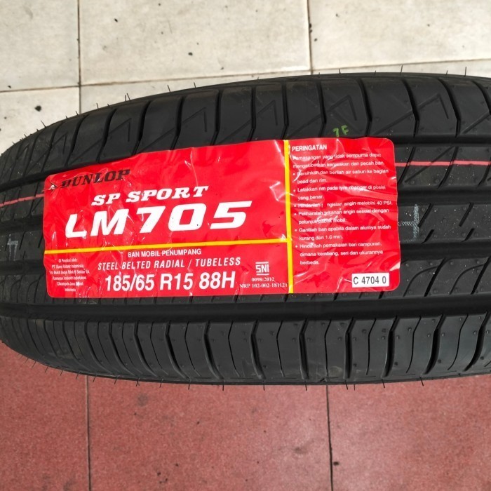 Ban 185/65 R15 Mobil Freed Livina Ertiga Mobilio Avanza Veloz - Ban Mobil Dunlop LM705