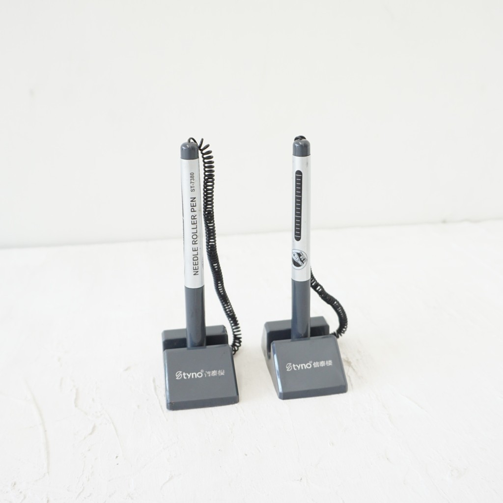 

BOLPOIN STANDING / BOLPEN HITAM STANDING / GEL PEN STANDING