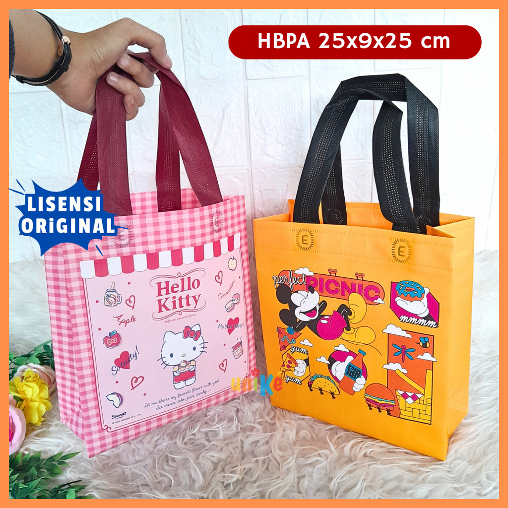 

Tas Goodie Bag Ulang Tahun Anak HBPA Laminasi 25x9x25 Karakter LISENSI / TAS Spunbond