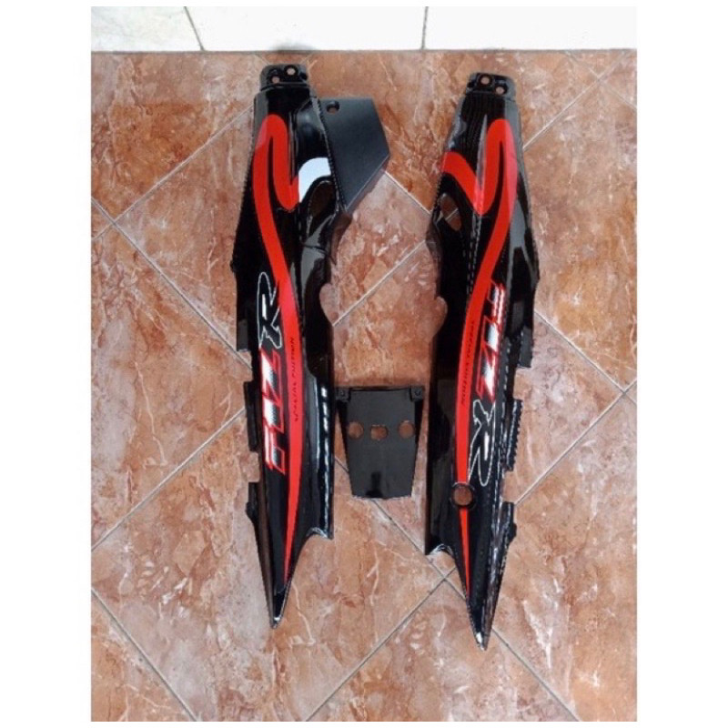 bodi body caltek merah bodi fiz R f1zr bodi kanan kiri set tutup aki fiz R merah caltek sangat presi
