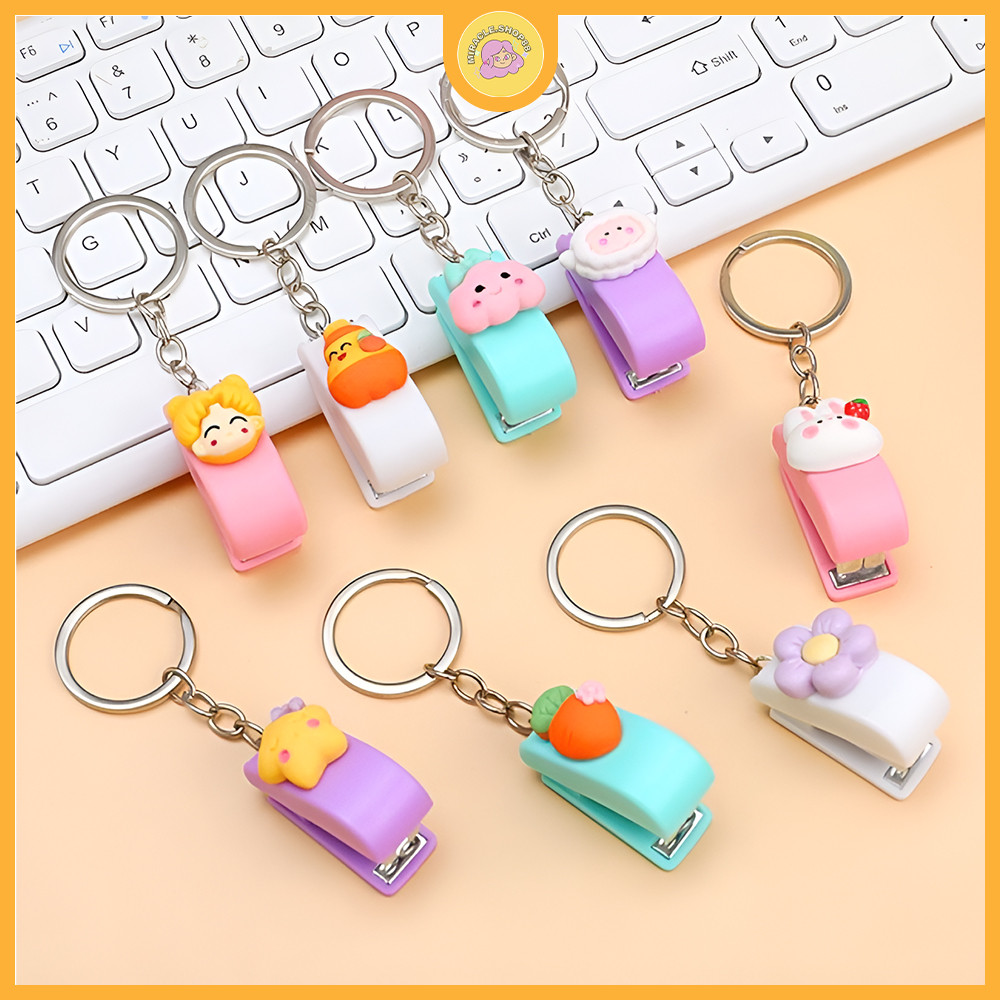 

MS Staples mini gantungan kunci karakter lucu