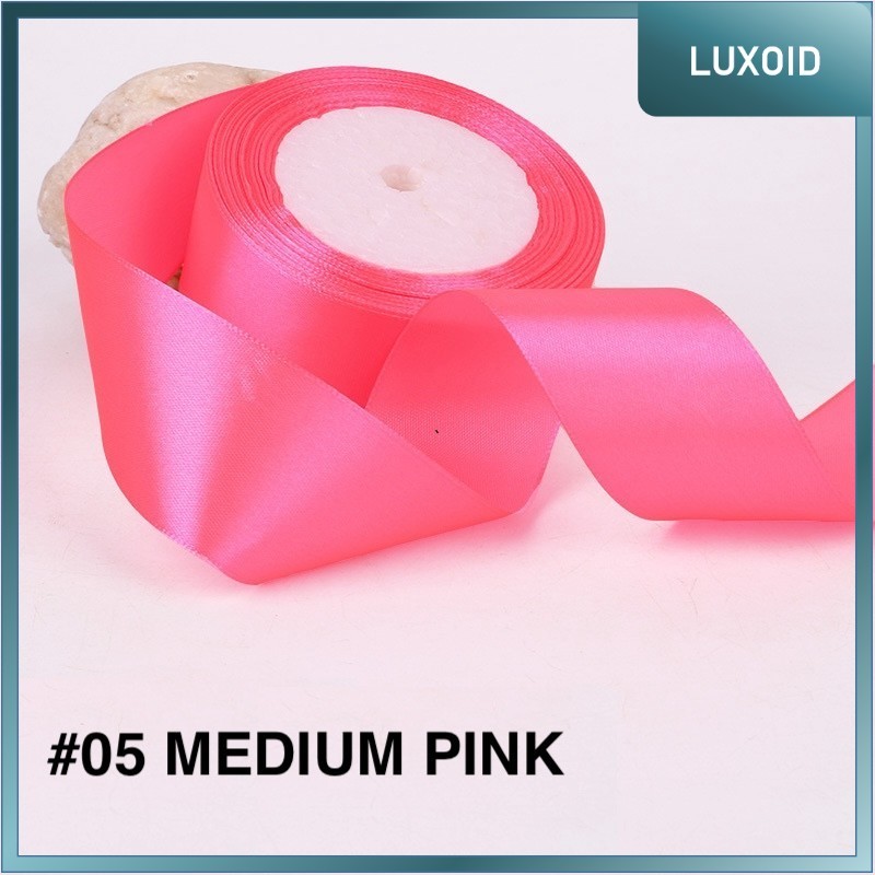 

LUXOID - PTA8 SATIN Pita Satin Roll Motif Setangan Satin dan Transparan Modern Pita Kado 4cm/Pita Dekorasi Buket
