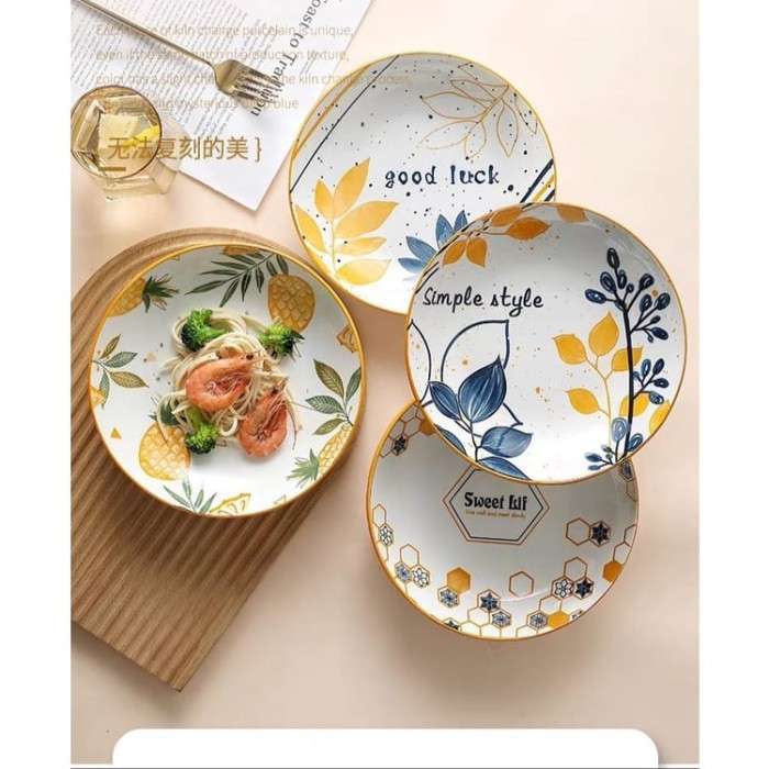 

Hadiah imlek hampers piring makan 8inch 2 pcs motif LUCKY CAT - good luck nenas