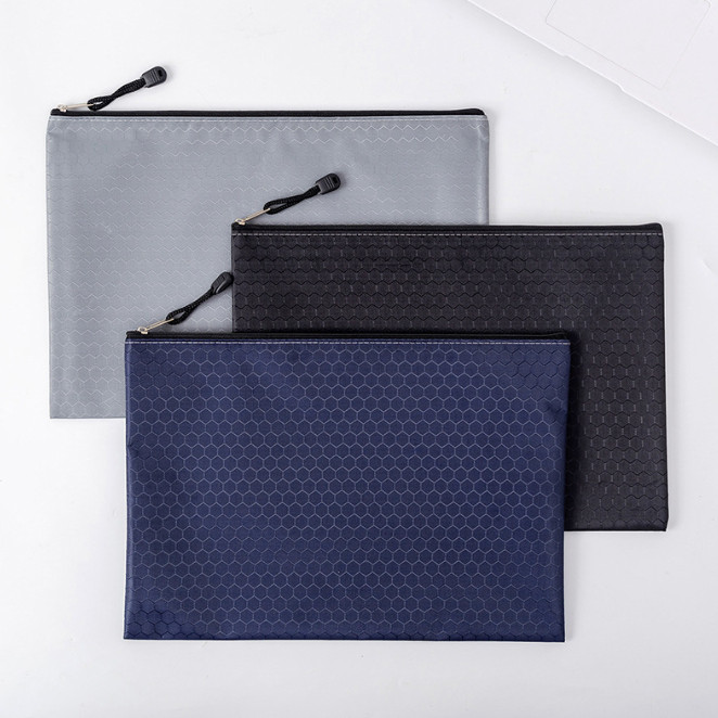 

ZUMOO POUCHY ZIPPER BAG TEBAL PREMIUM A6/A5/A4/B4 ZIPLOCK POUCH TRAVEL TEMPAT PENSIL PULPEN AKSESORIS